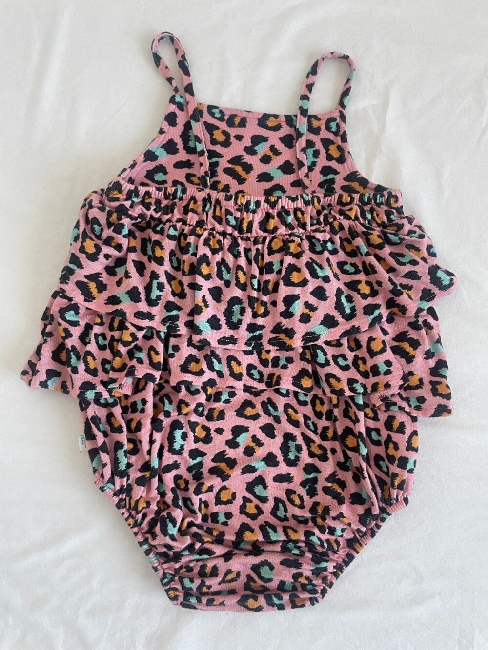 Posh Peanut Roxy Leopard Ruffle Romper 12-18M (VGUC) - Picture 2 of 7